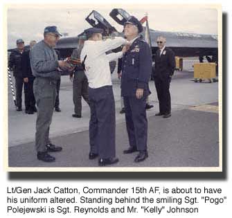 Lt. Gen Catton loses his tie to Gornik's knife!